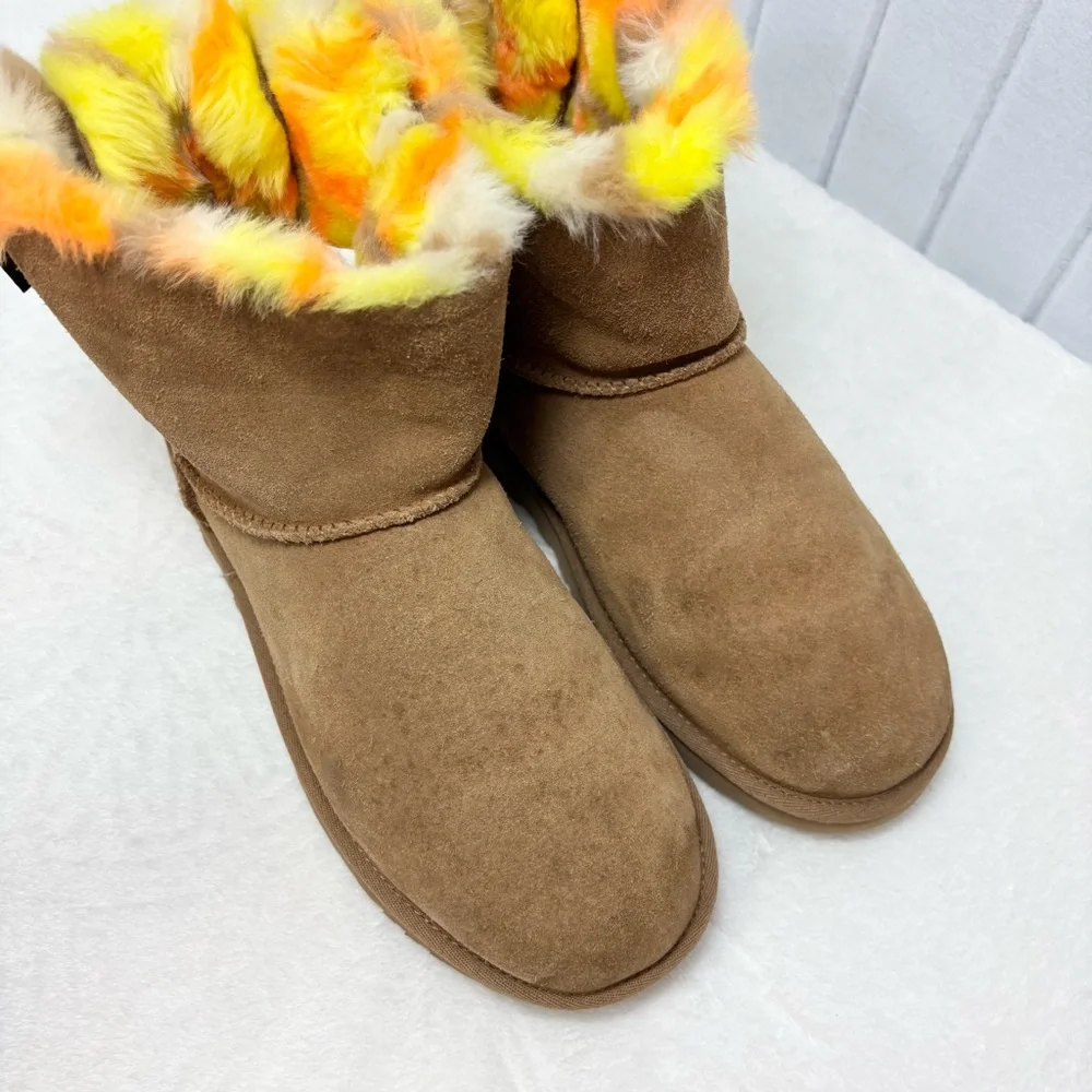 UGG CLASSIC MINI‎ BAILEY BOW PUNK PLAID CHESTNUT BOOTS Vibrant Fur Lining Size 9